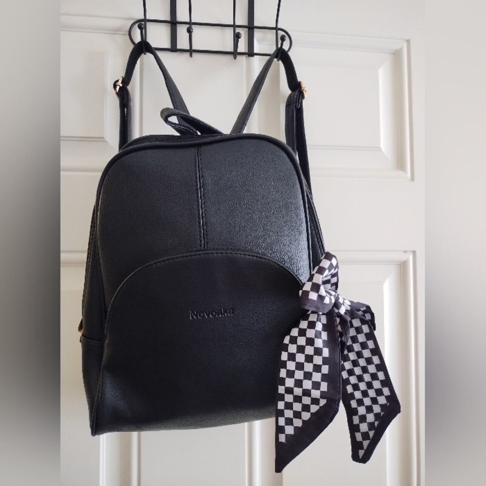 Nevenka Black Backpack Bag